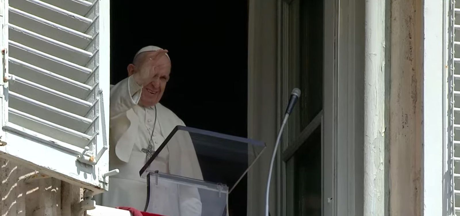 El Papa, en la ventana