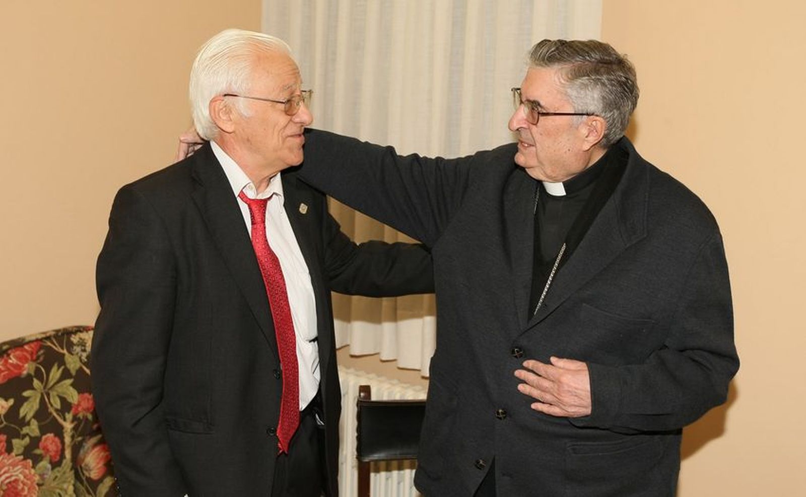 Don Gabino y el Padre Ángel