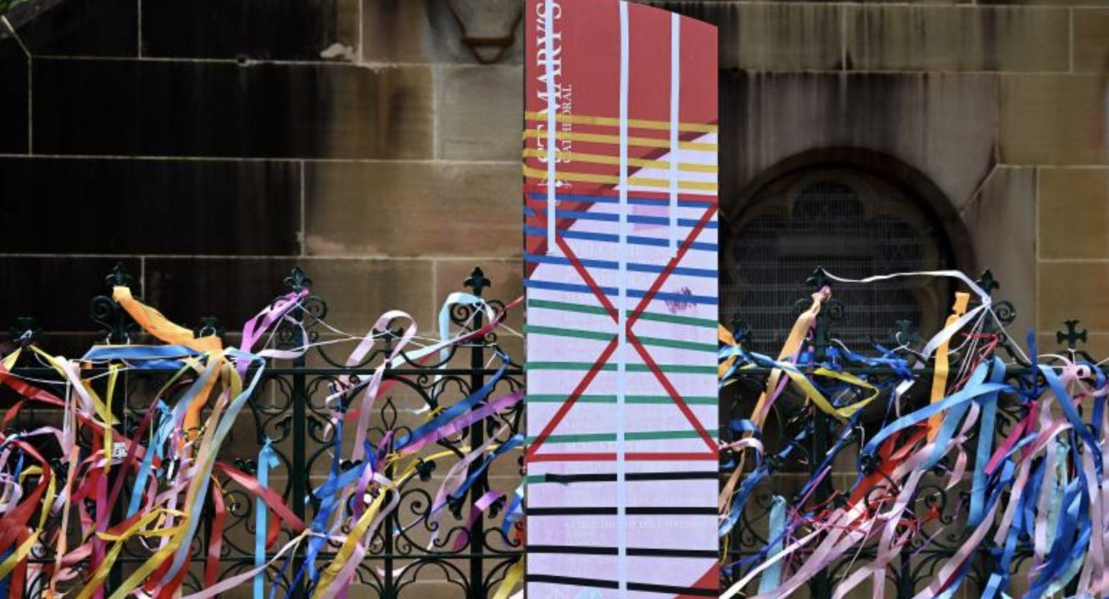 Cintas por los abusados australianos