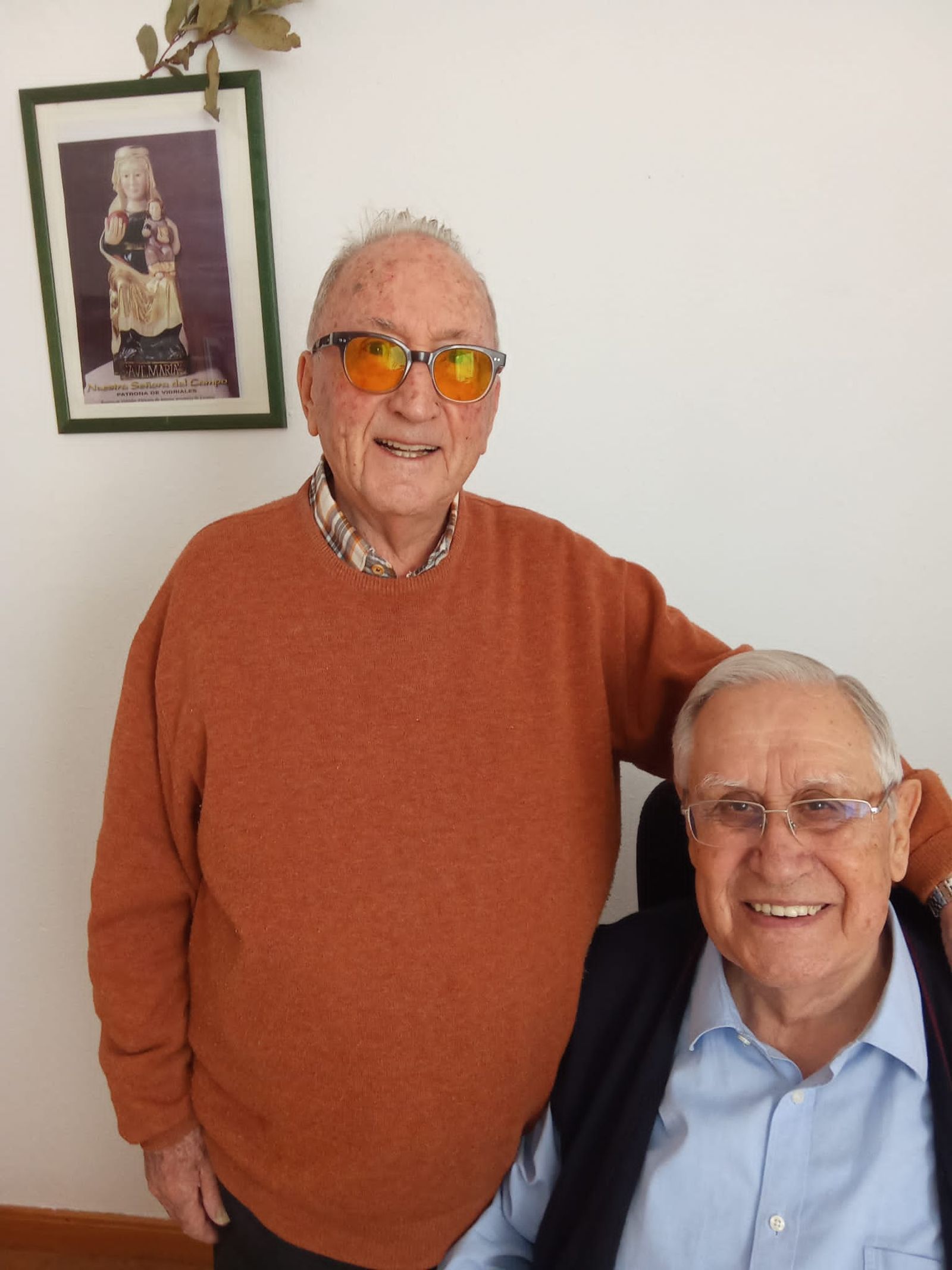 Fr. Manuel Uña y Fr. Luis Arruga en la Residencia Enfermería de La Virgen del Camino