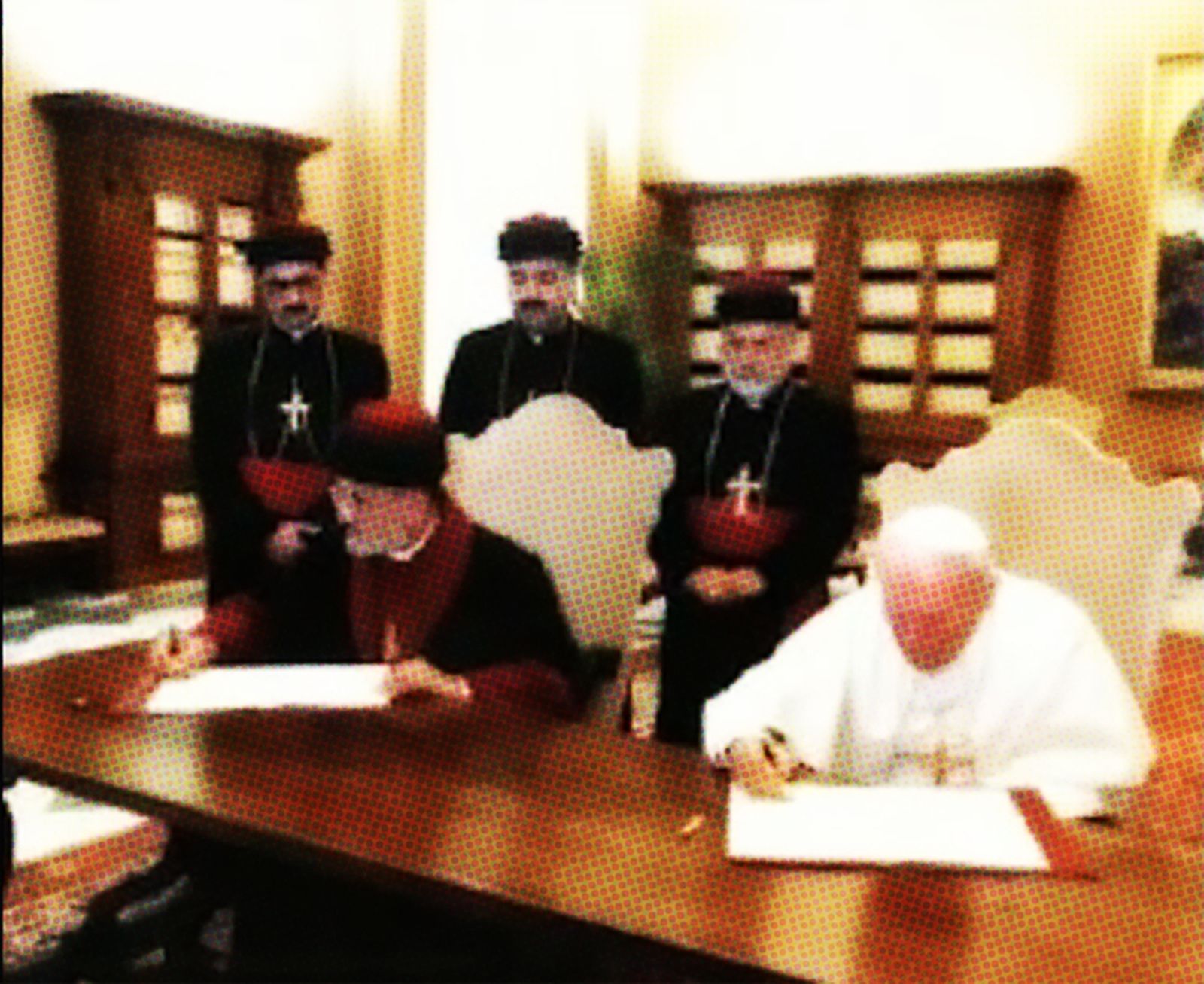 Juan Pablo II firma la Declaración