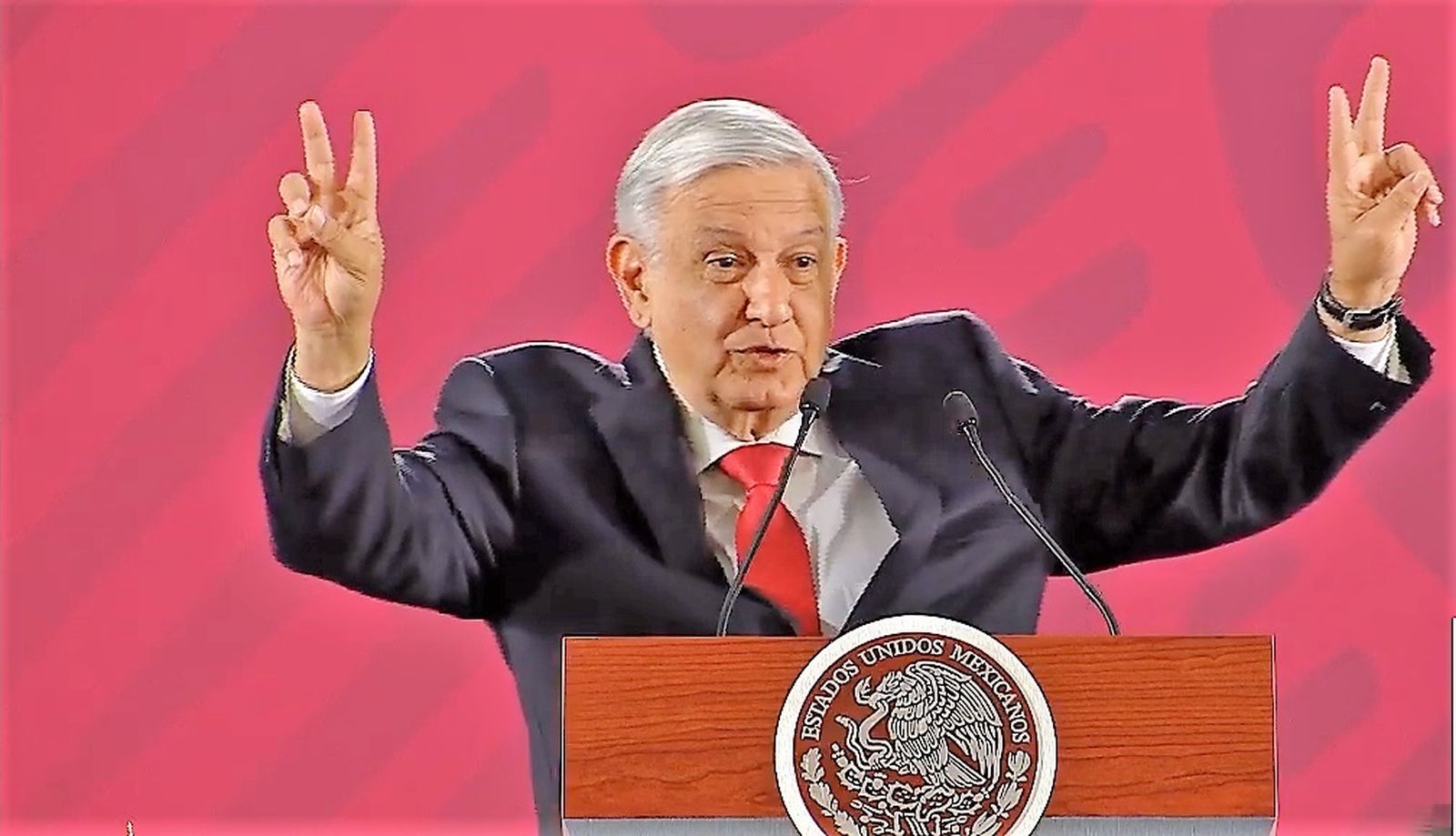 AMLO revira a semanario arquidiocesano: Papa Francisco es el ejemplo a seguir…