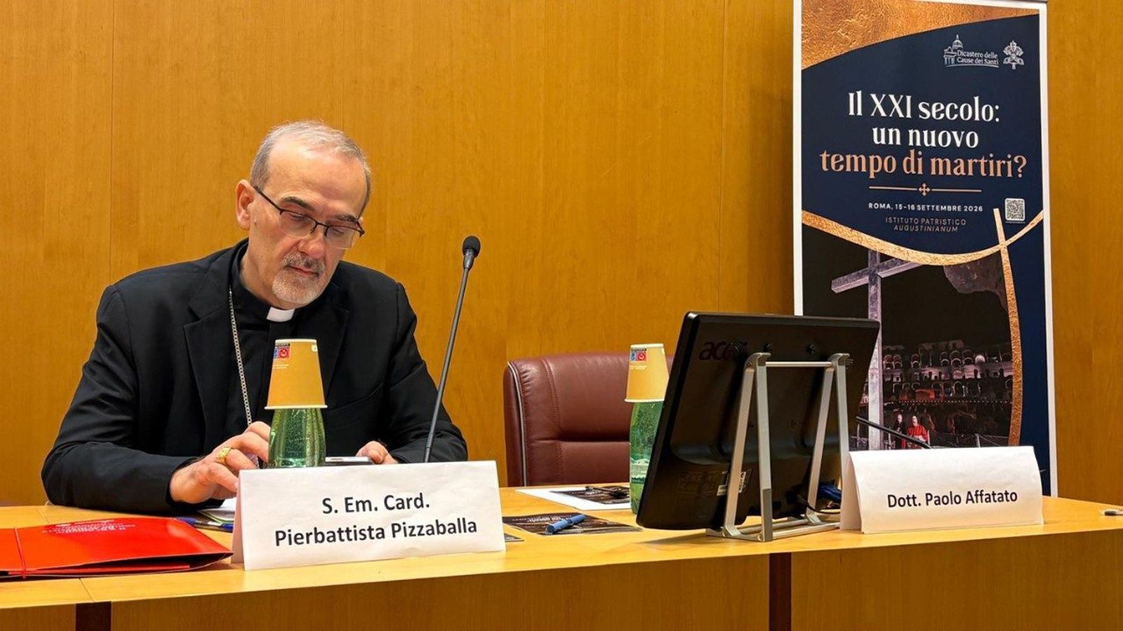 El Patriarca de Jerusalén de los latinos intervino en el coloquio "El siglo XX: ¿una nueva época de mártires?"