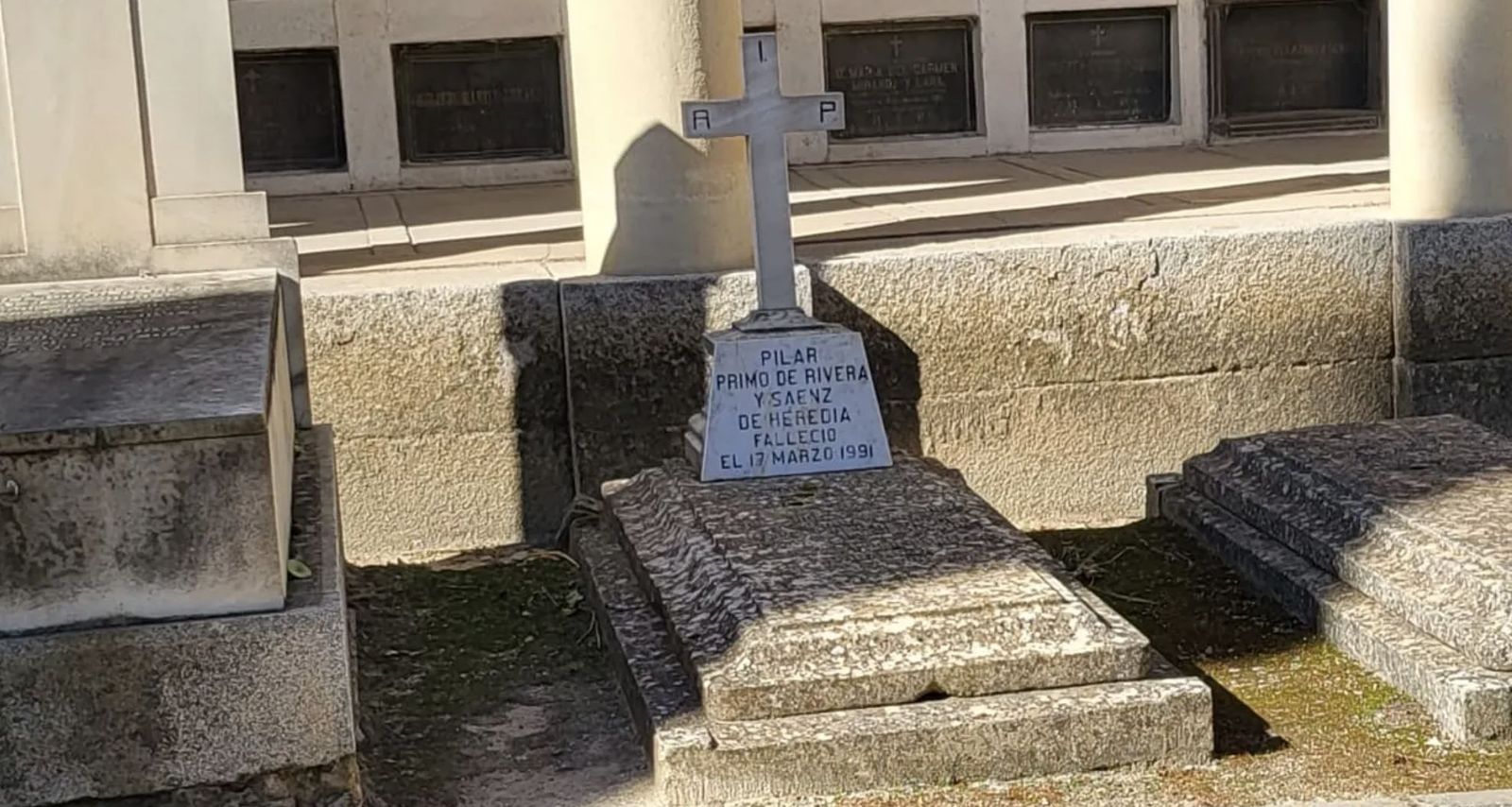 Esta es la tumba de Pilar Primo de Rivera