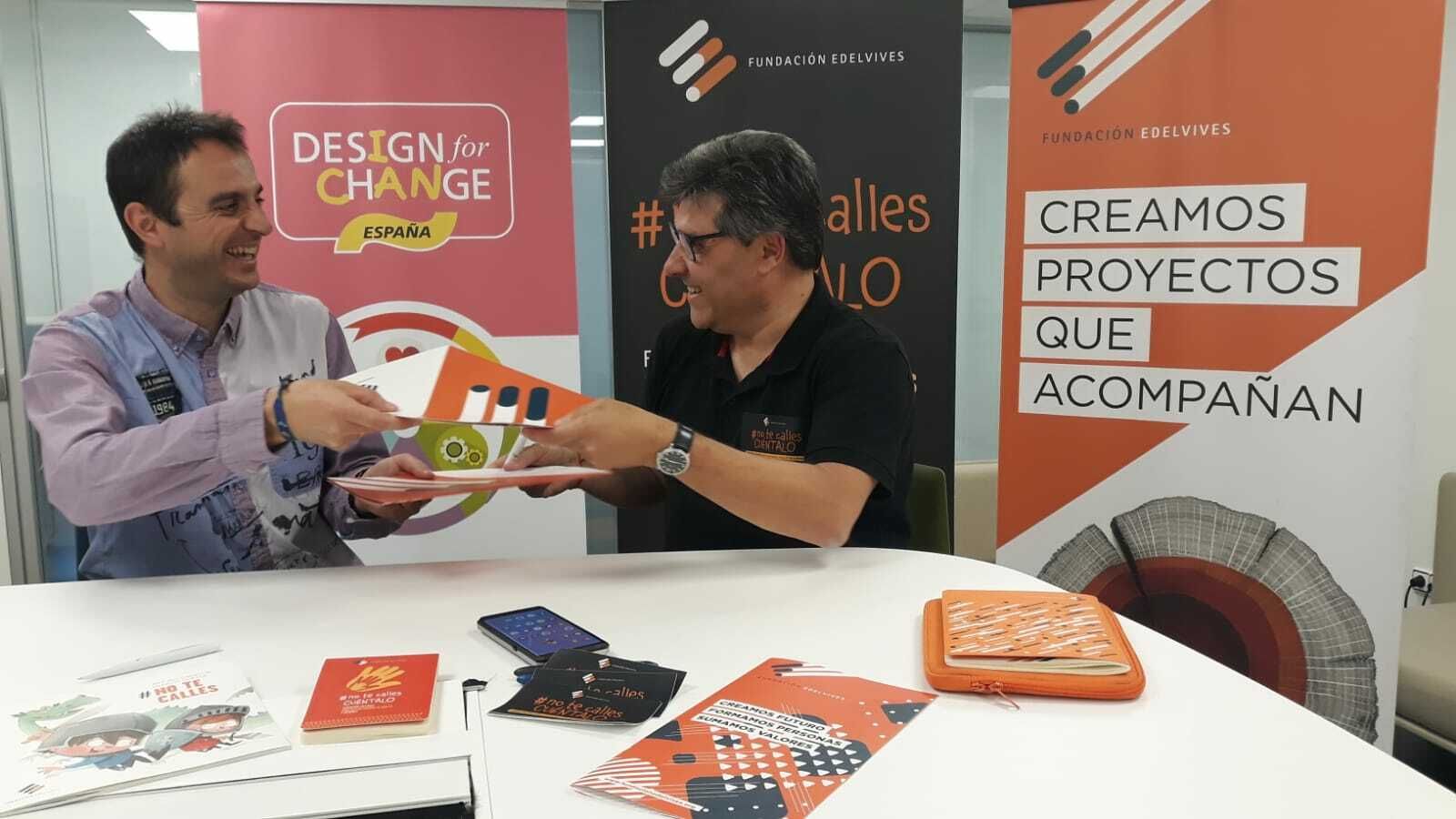 Firma convenio Fundación Edelvives y Design for Change España