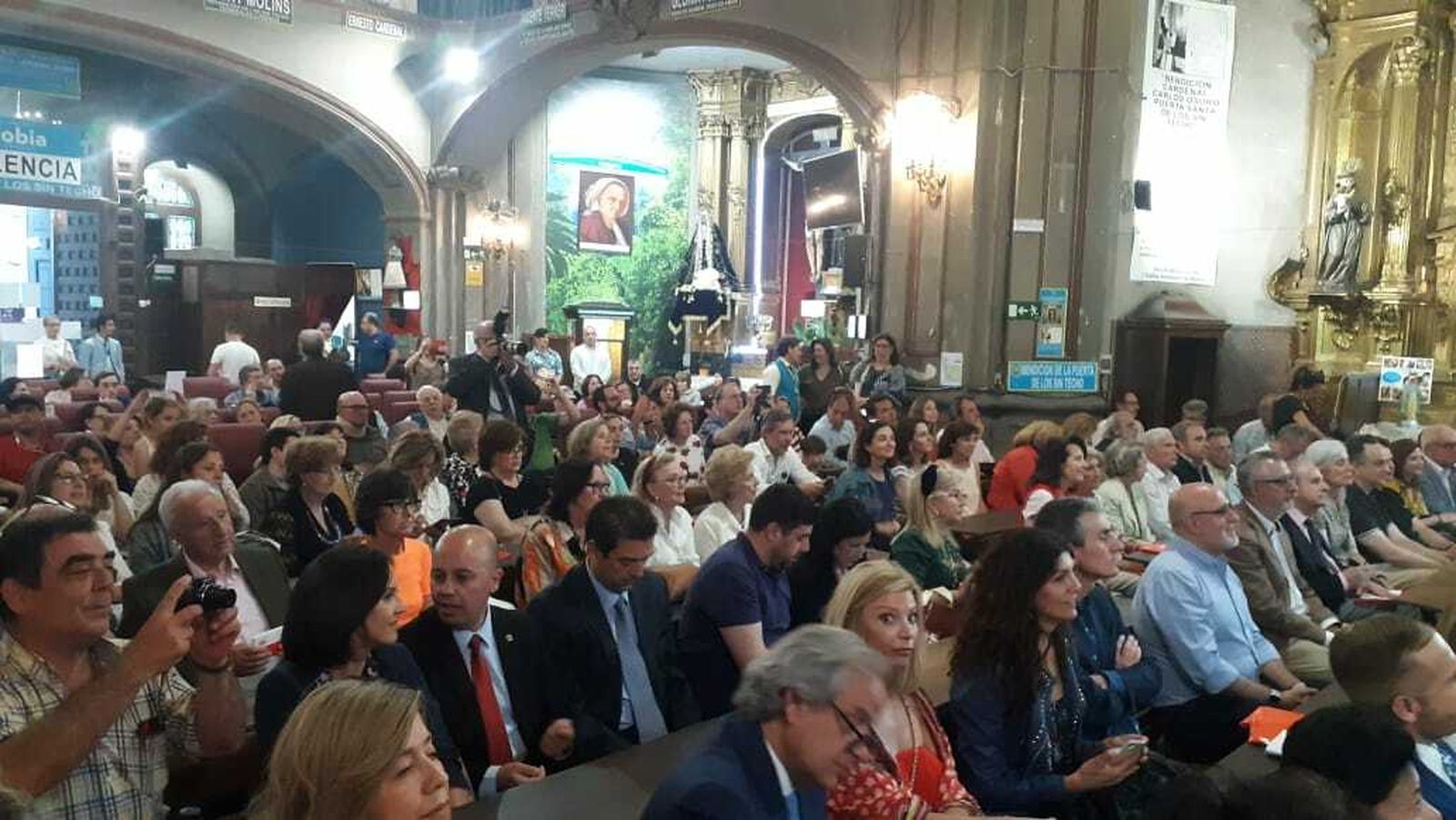 Iglesia de San Antón, en la presentación del libro del Padre Ángel