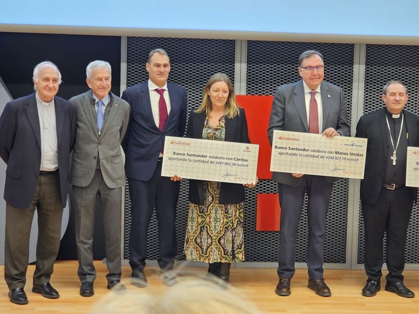 Entrega del cheque solidario