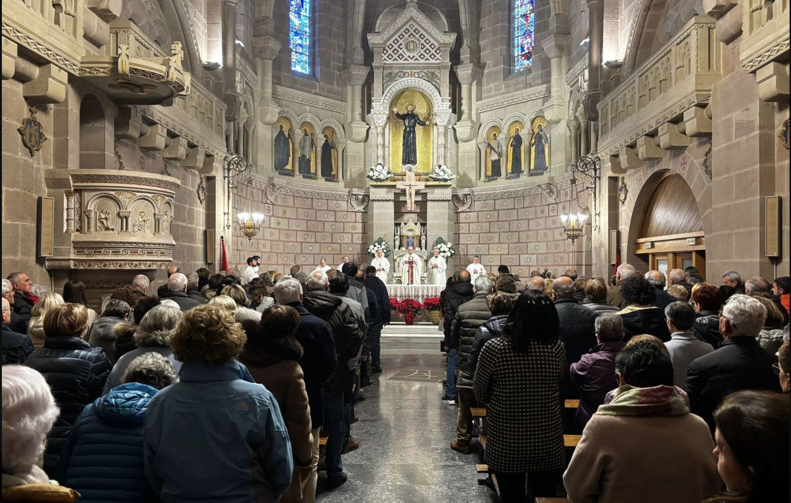 Roselló preside la misa en la basílica de Javier
