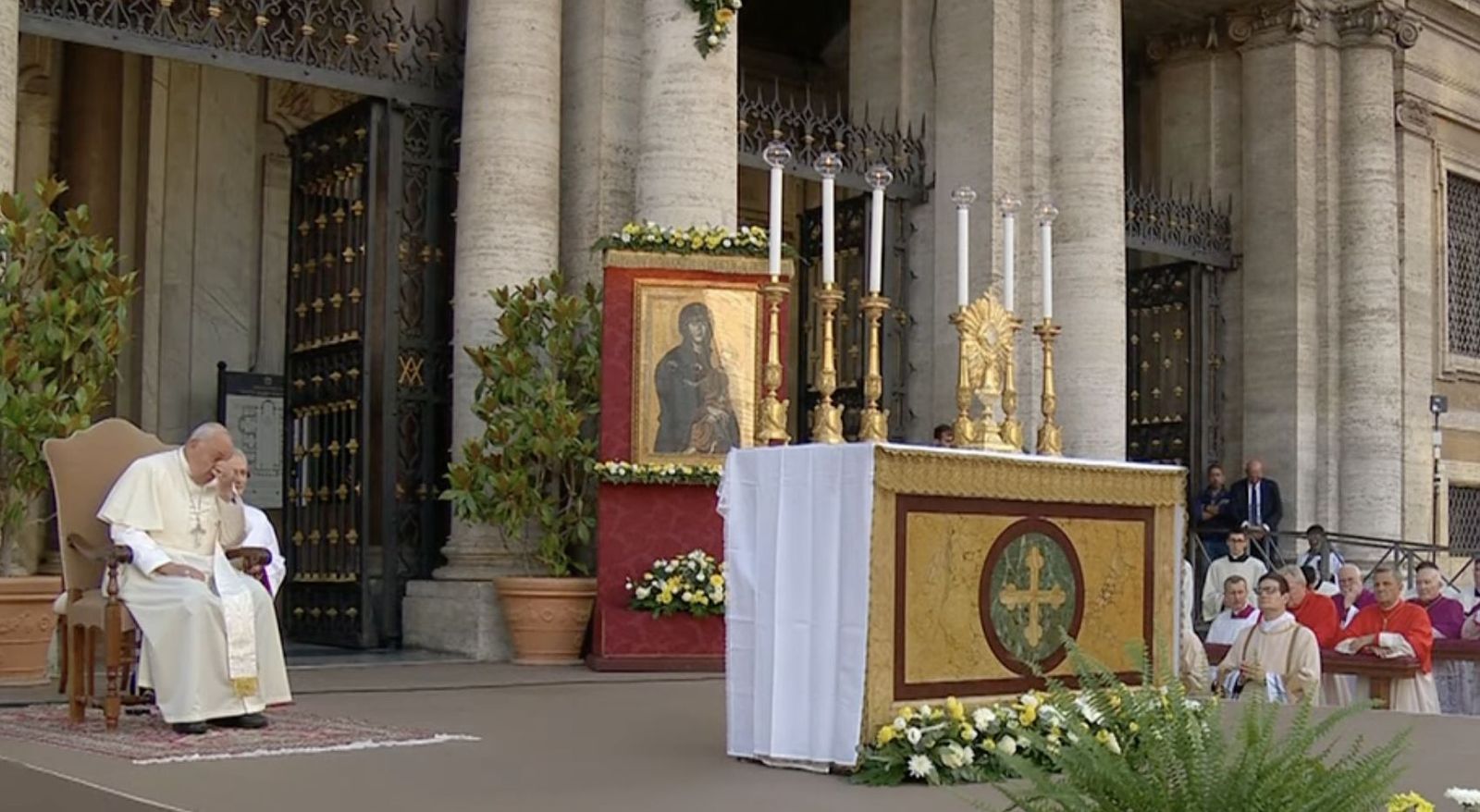 El Papa, con la Salus Populi Romani