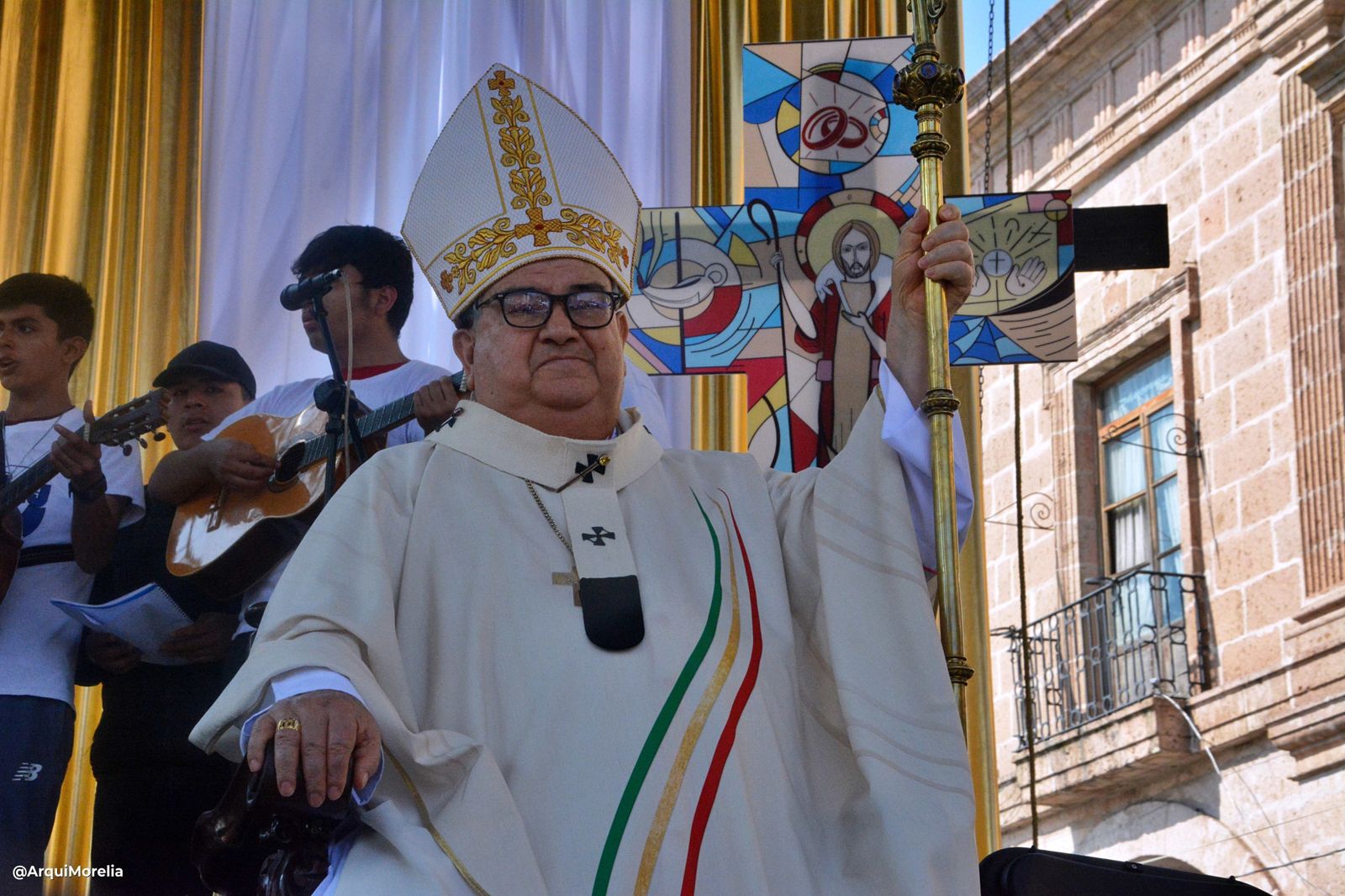 Capacitan a sacerdotes para dialogar con el crimen organizado