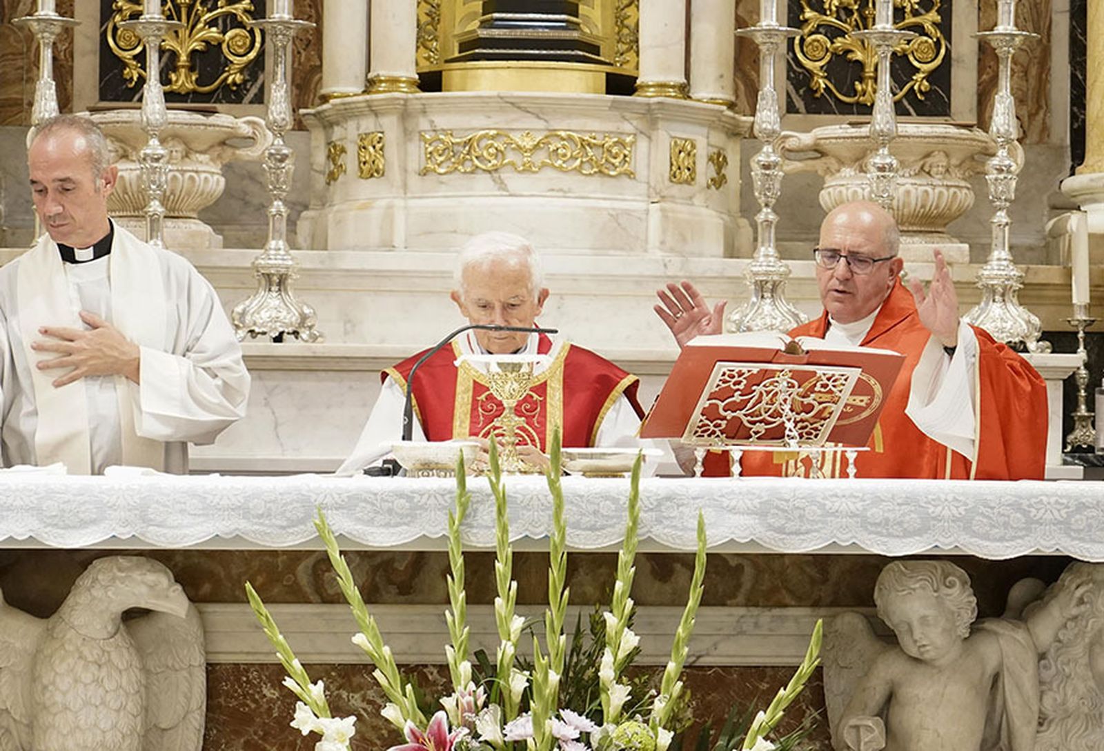 Misa en la Basílica de Valencia