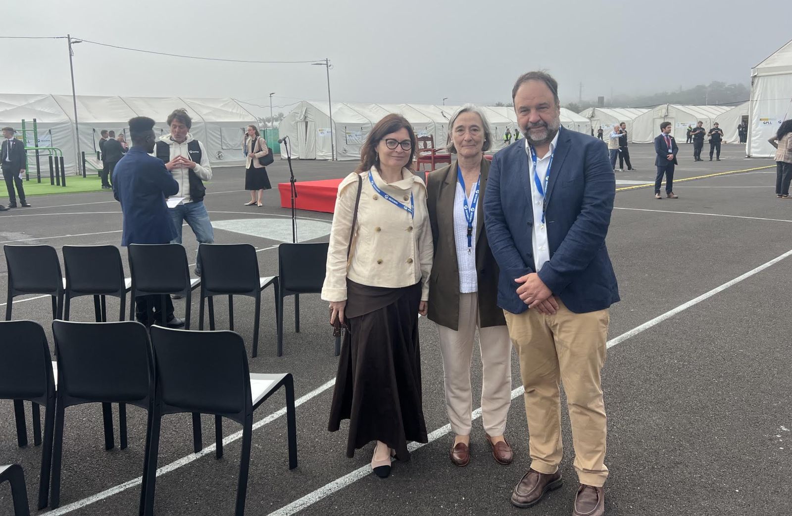 Pilar Samanes con dos de sus colaboradores