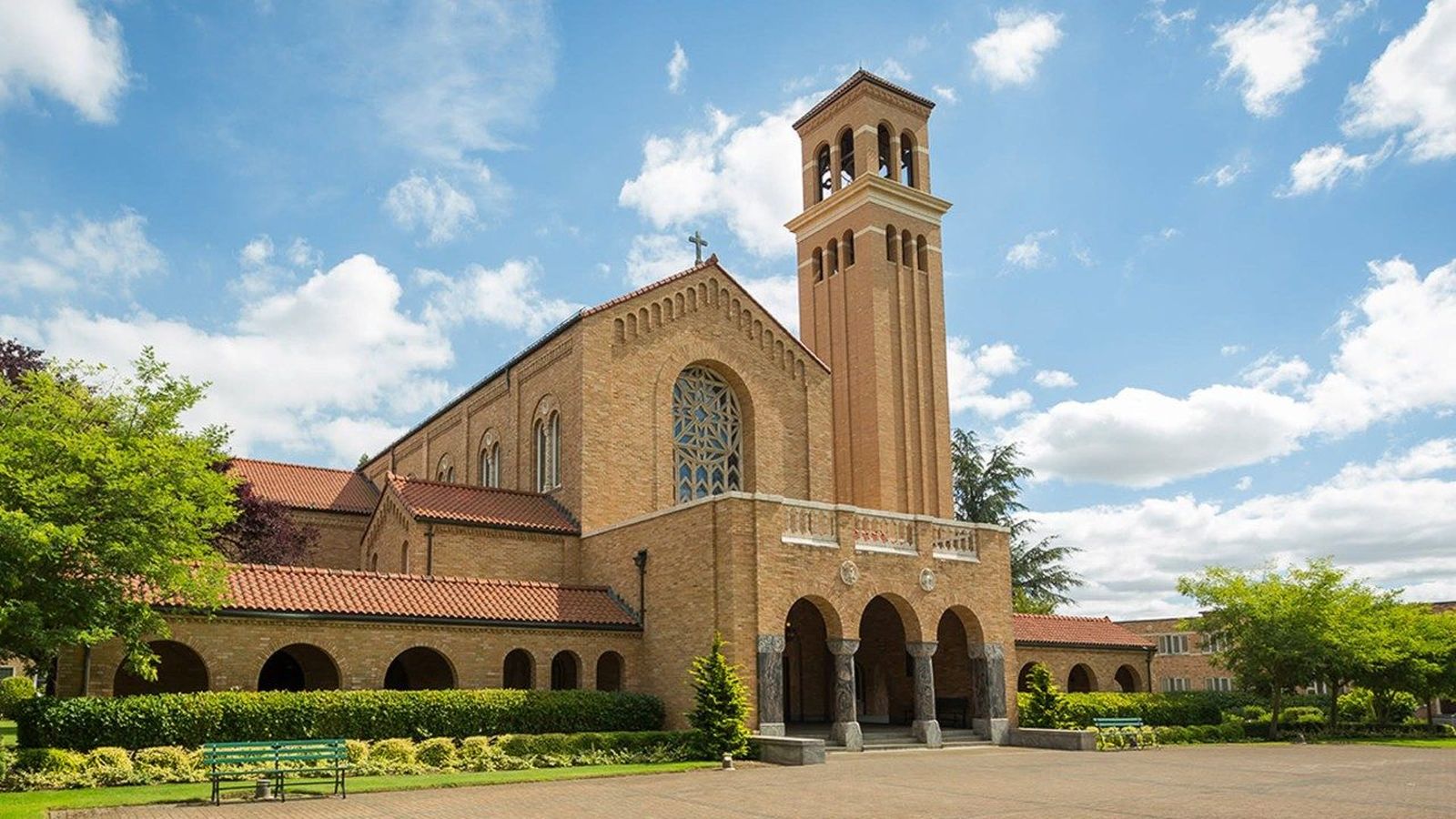 Abadía benedictina Mount Angel Abbey, Oregon (USA).