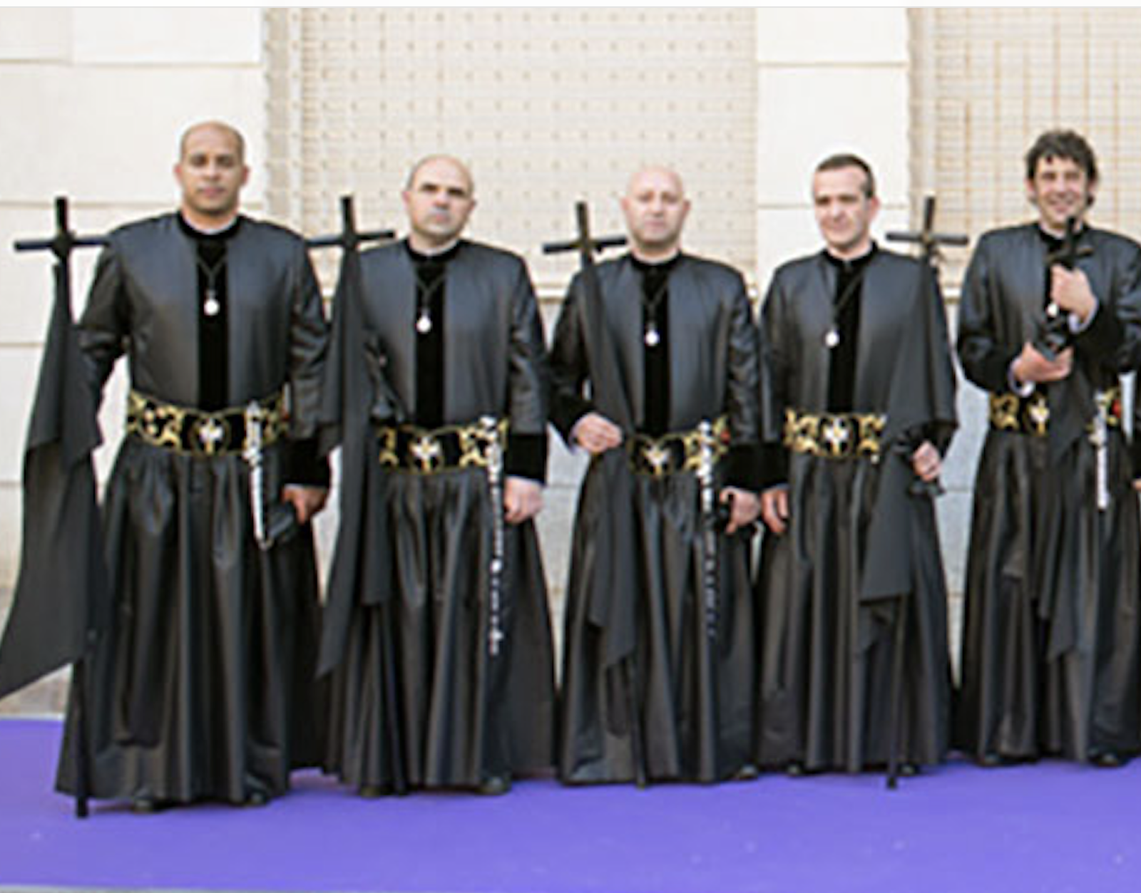 Miembros de la cofradía saguntina