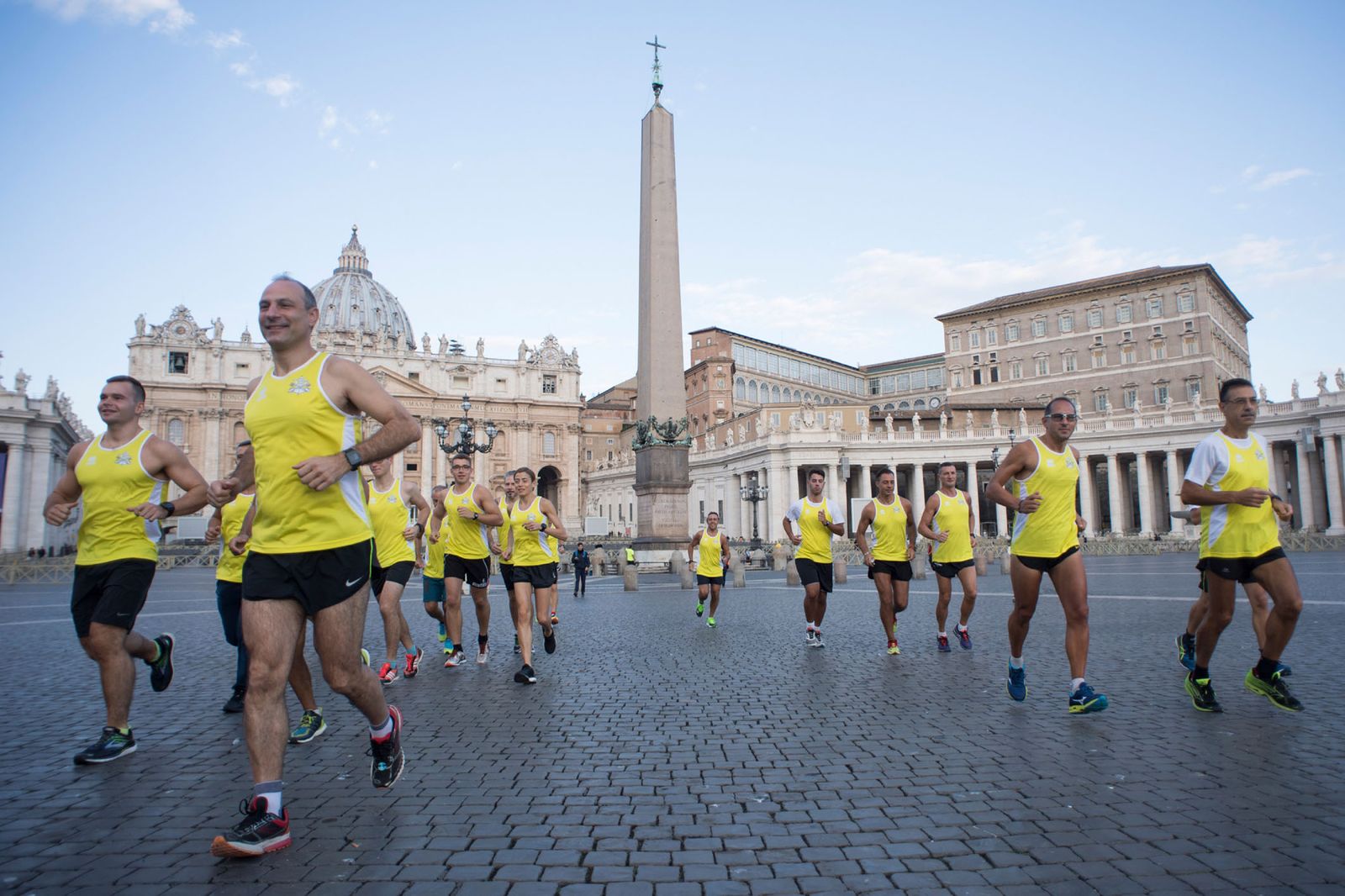 Athletica Vaticana está formada por sacerdotes, religiosas, guardias suizos y empleados del Vaticano