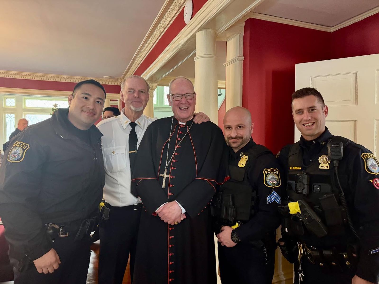 Dolan, con la Policía de Nueva York