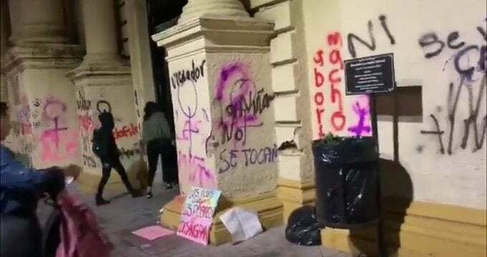 Catedral de Hermosillo. Mujeres abnegadas.