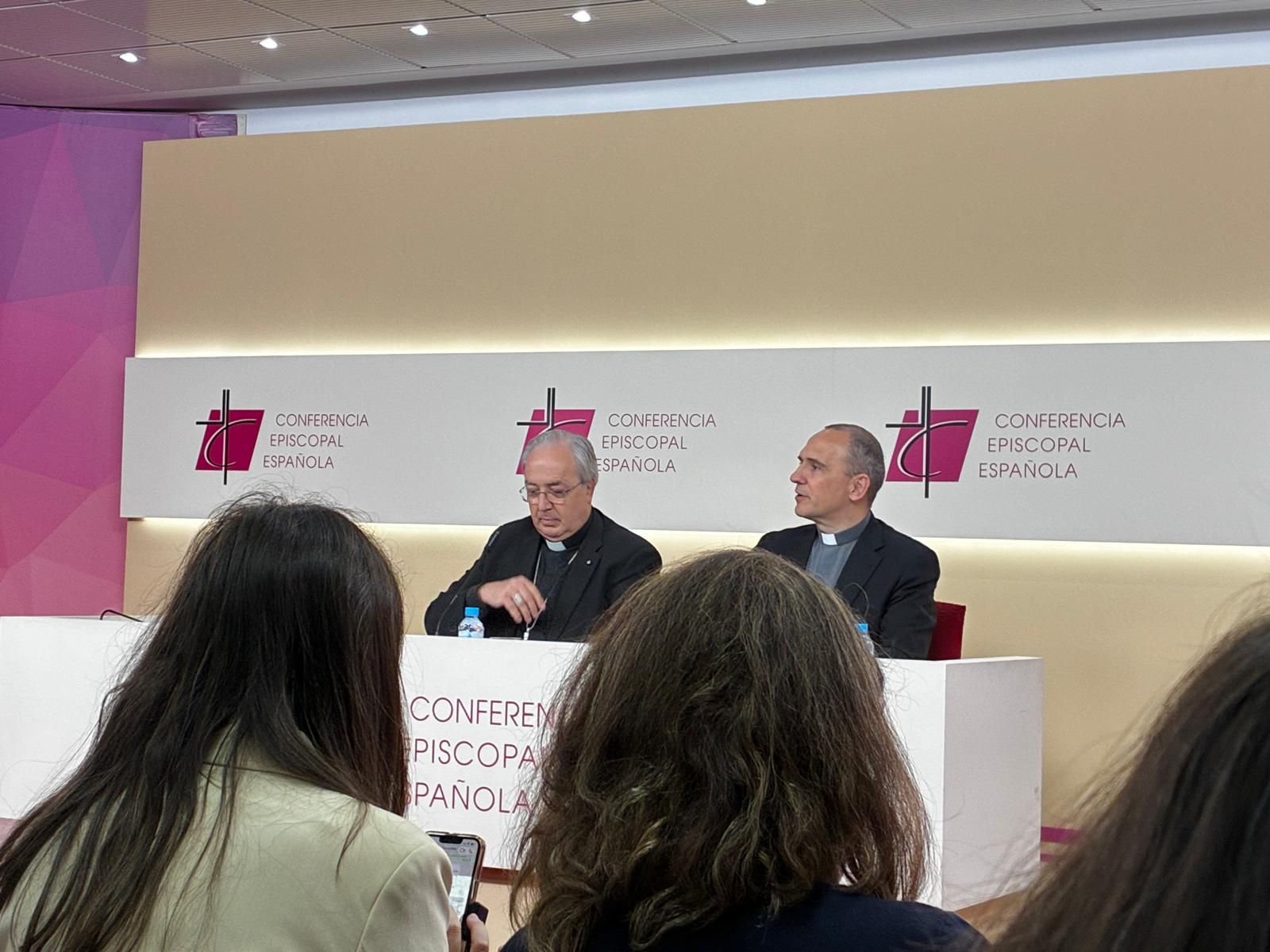 César García Magán y Josetxo Vera, en la CEE