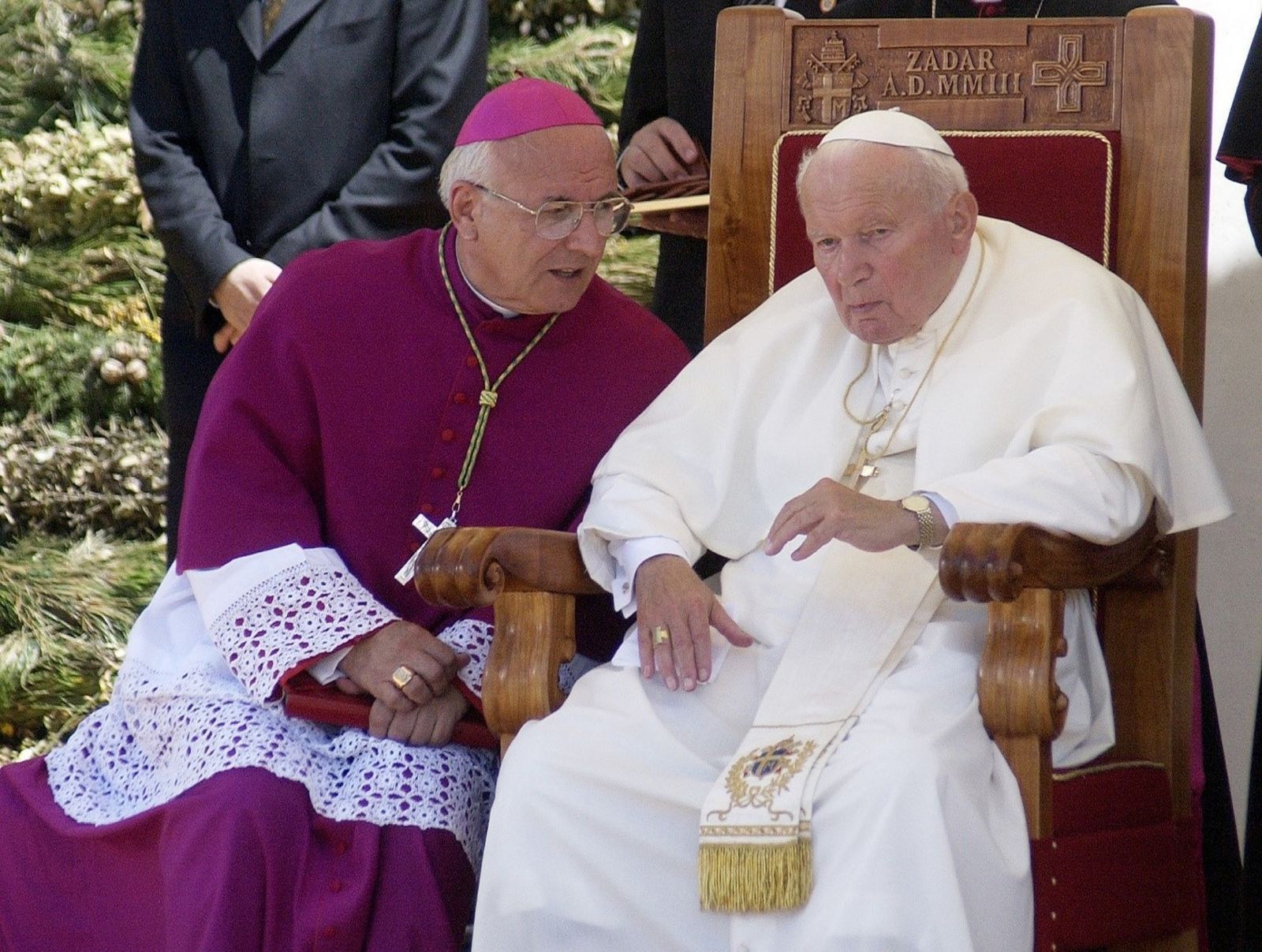 Monseñor Ivan Prenđa y san Juan Pablo II