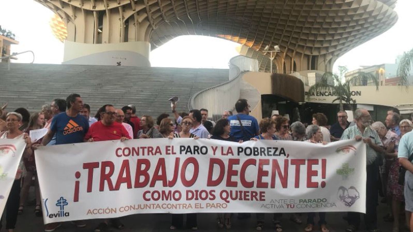 Manifestación en Sevilla de 'Iglesia por el Trabajo Decente'