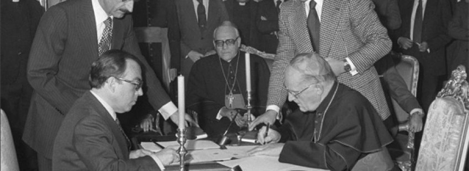Firma de los Acuerdos Iglesia-Estado de 1979