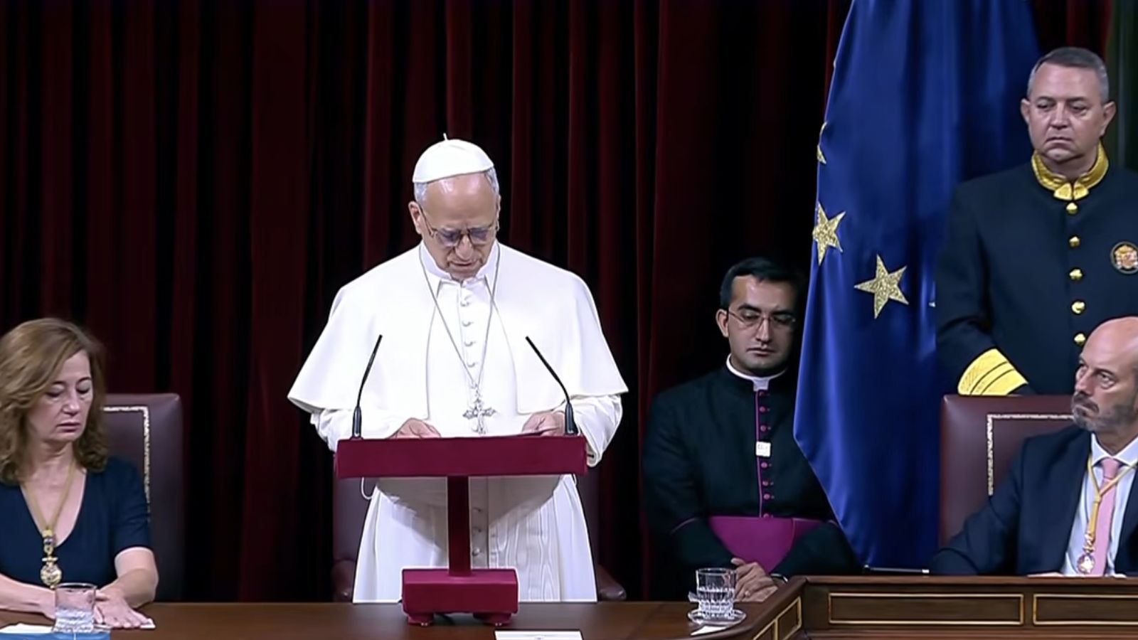 Los presidentes de Congreso y Senado escuchan al Papa