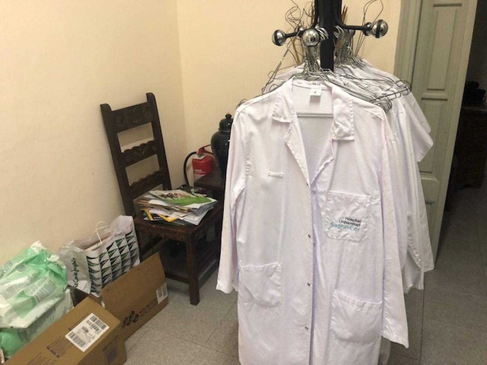 Batas blancas en Santa Anna