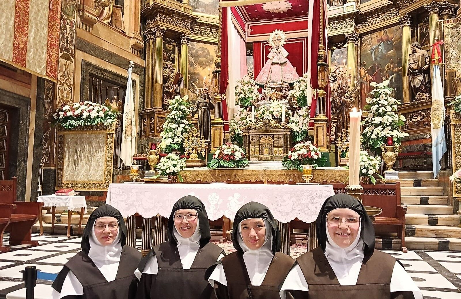 Ángeles, Teresita, Ana María y Mª Carmen