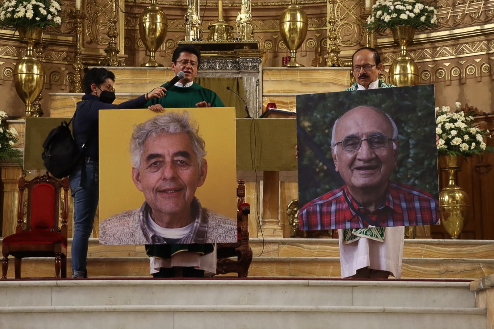 Misa 8 meses asesinato jesuitas