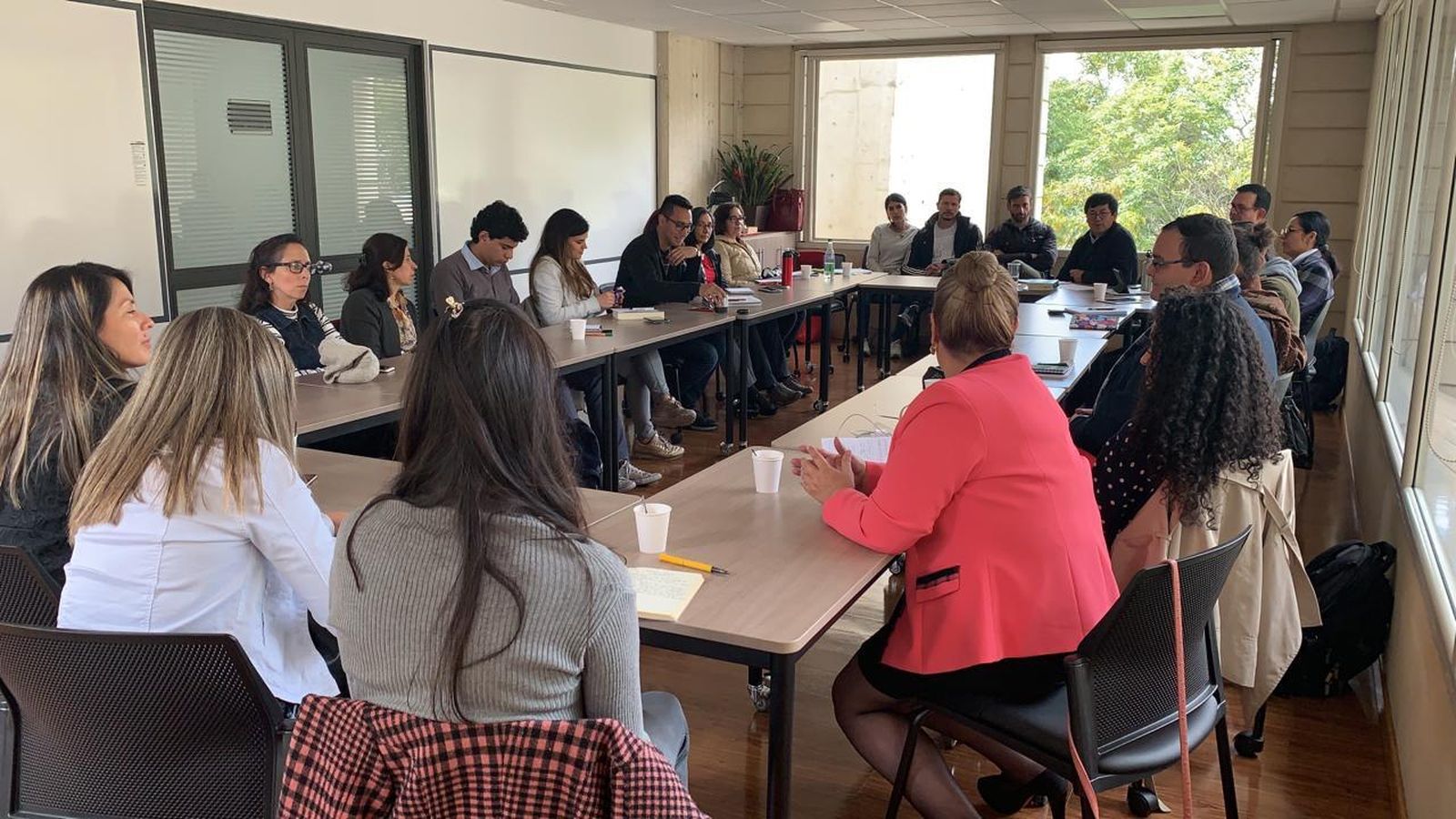 Escuela académica no academicista