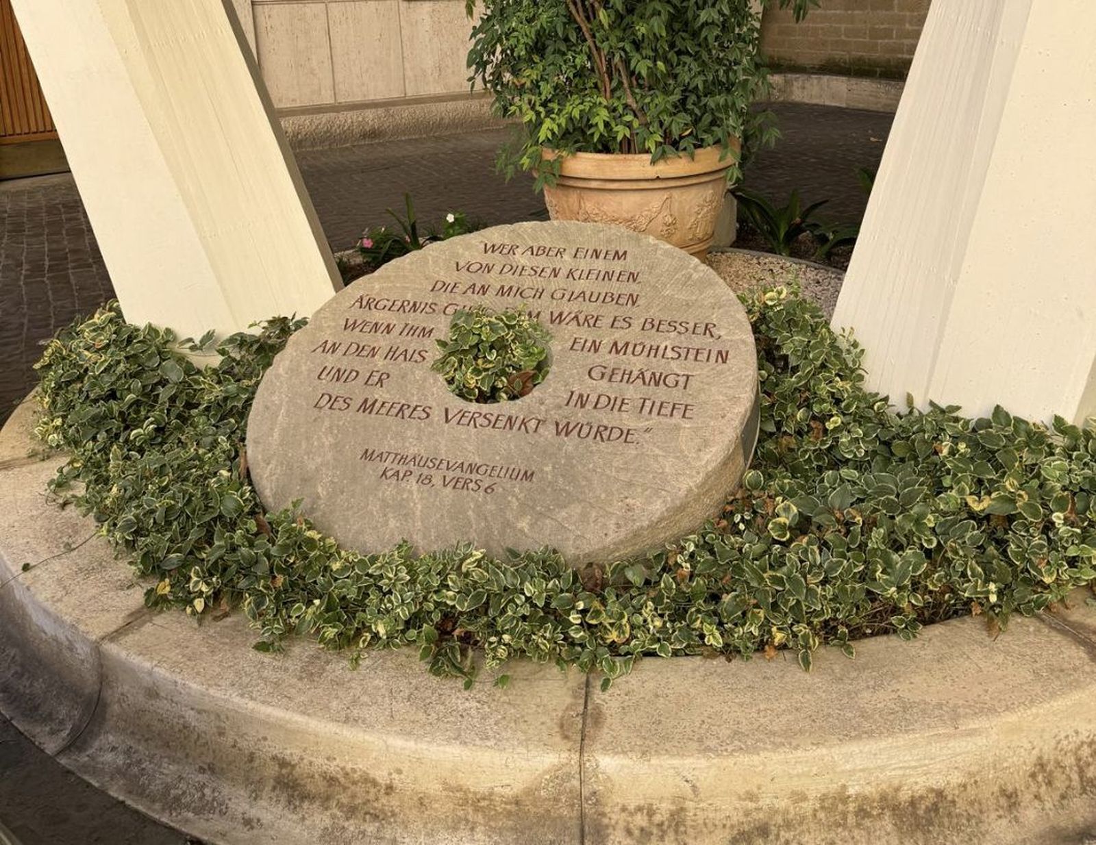 Rueda de Molino en el Vaticano