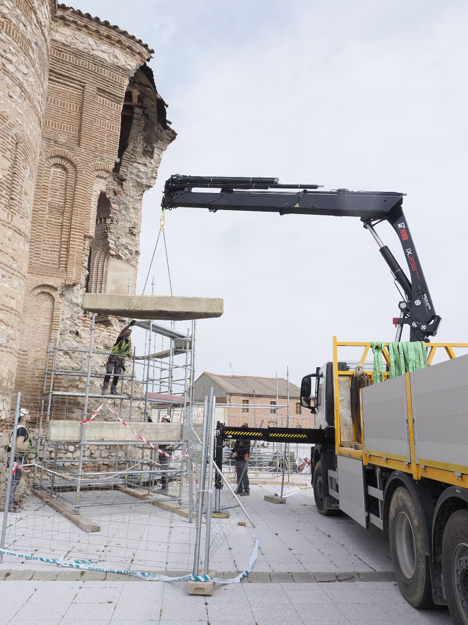 Trabajos en la Iglesia Parroquial de Santa María del Castillo,