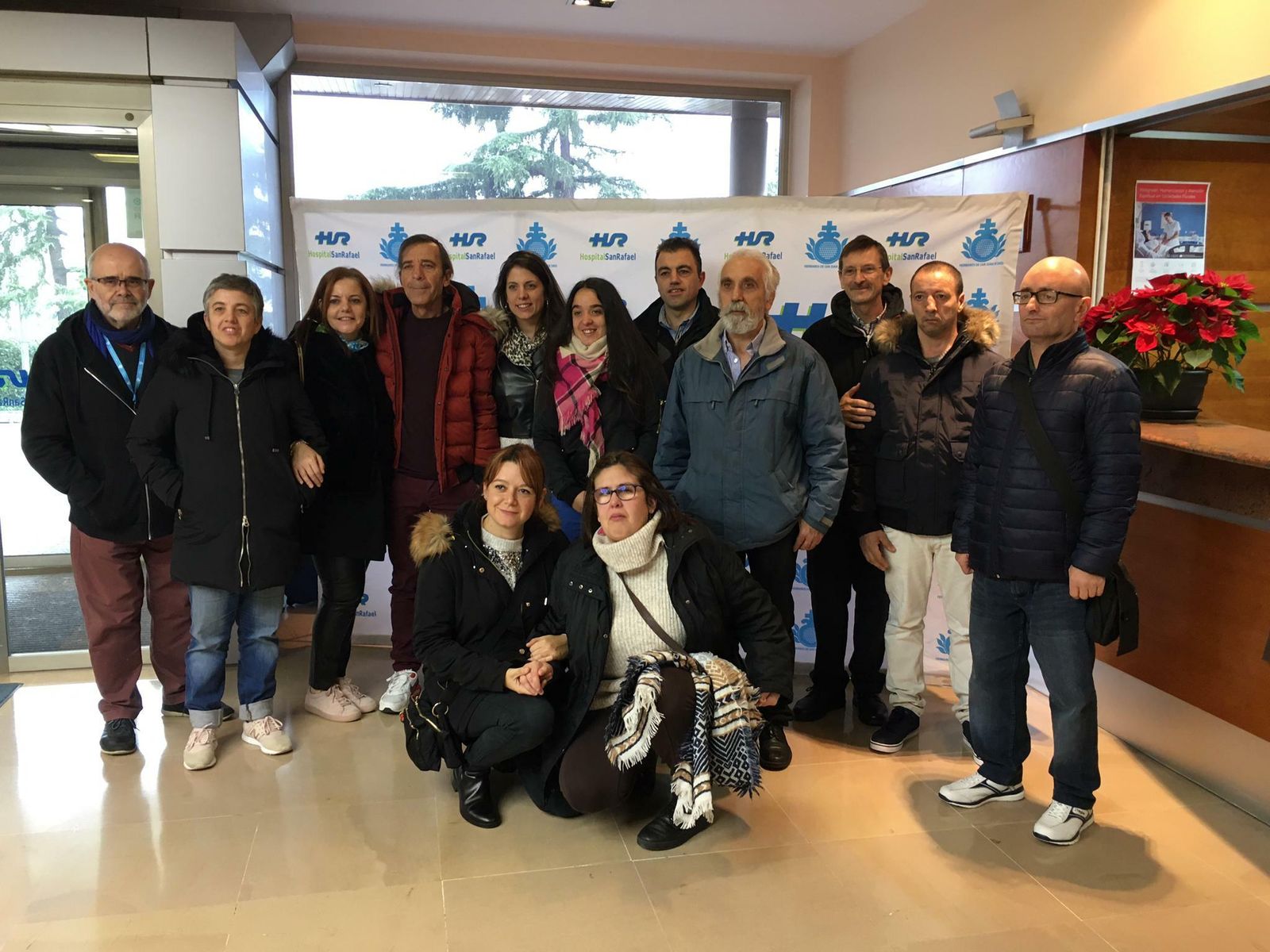 Los participantes en la Cabalgada, con el hermano Amador y José María Vaidero