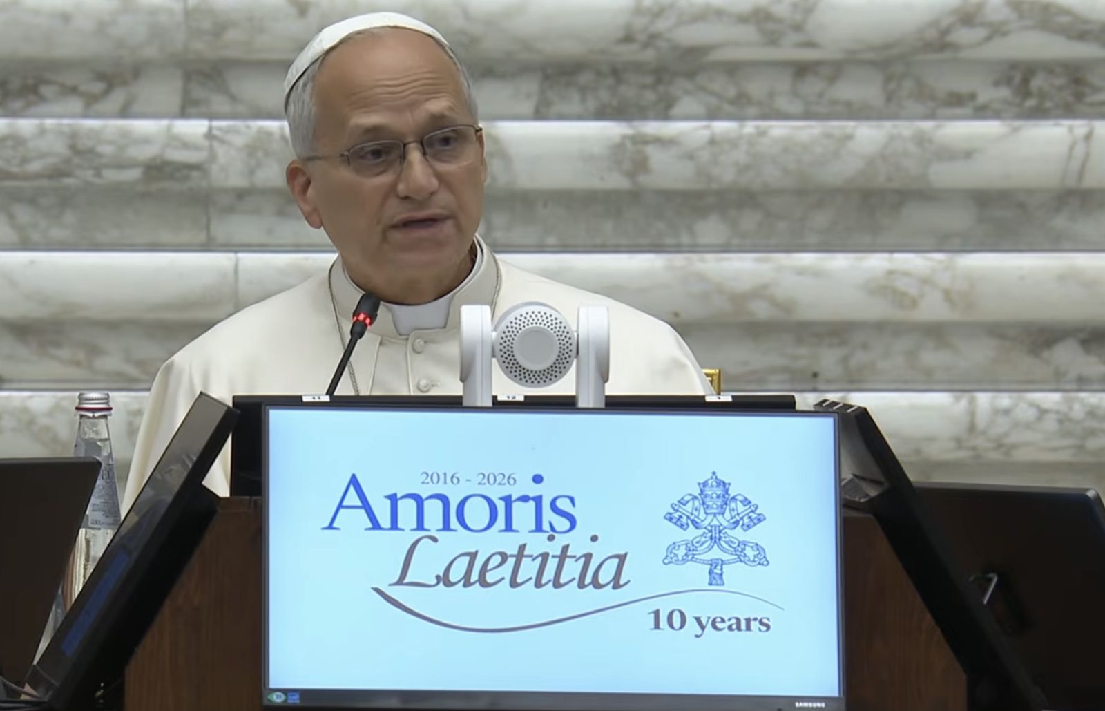 León XIV, a los diez años de Amoris Laetitia
