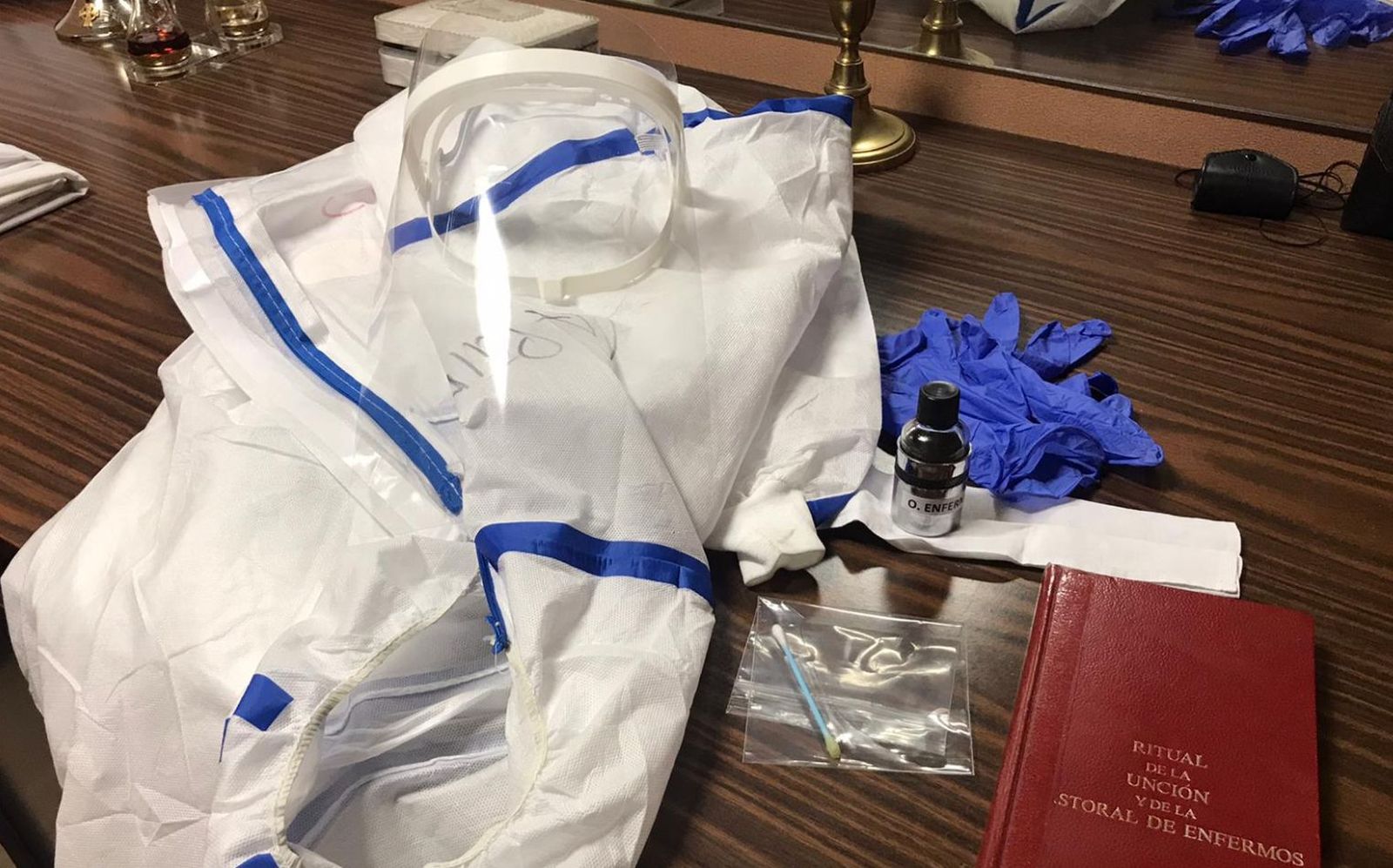 Atributos de los capellanes en los hospitales españoles frente a la emergencia