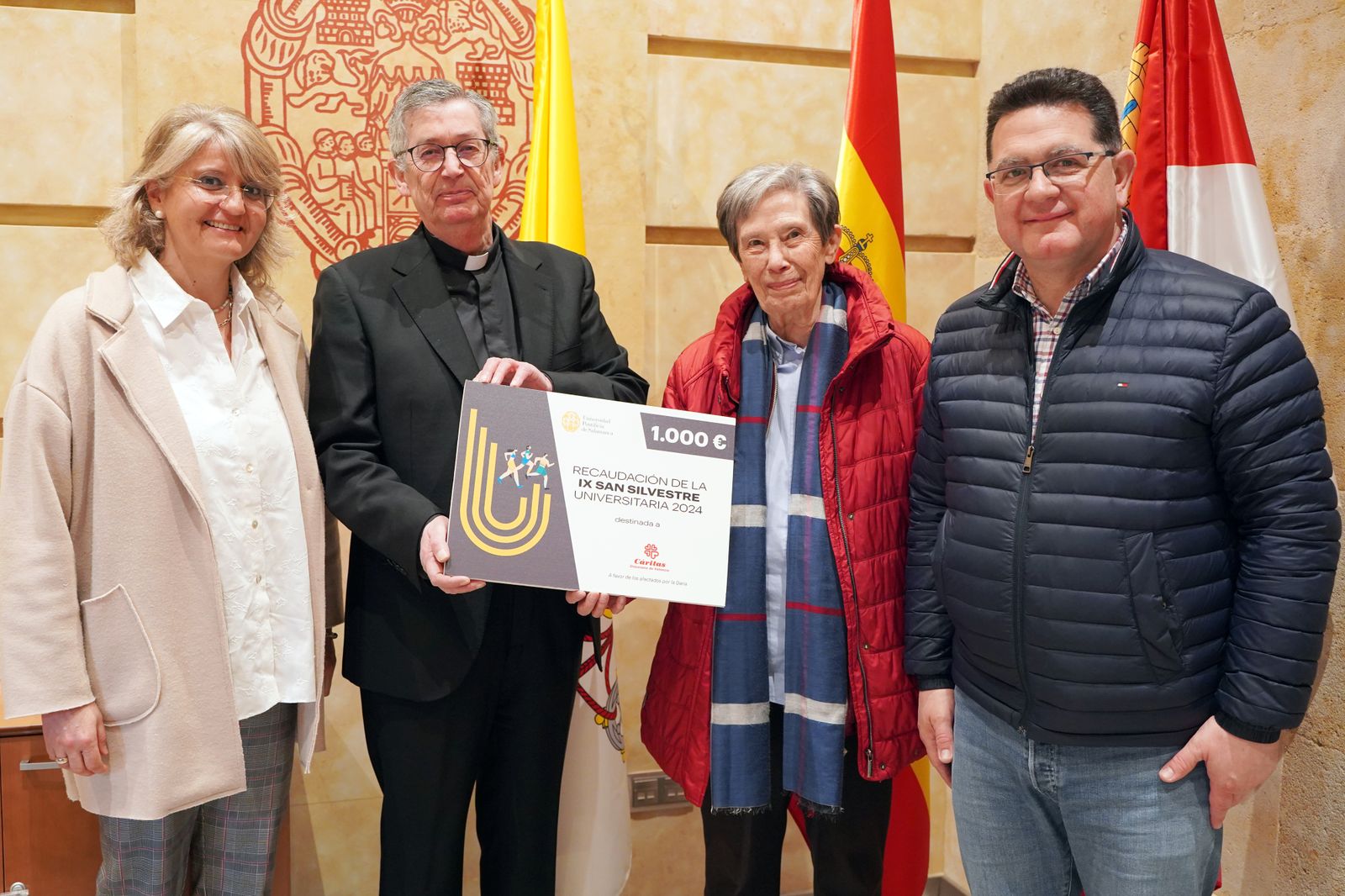 La UPSA entrega a Cáritas la donación recaudada en la IX San Silvestre Universitaria 2024