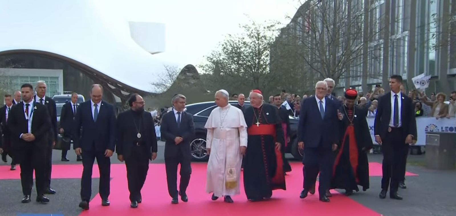 El Papa camina hacia el encuentro interreligioso de Metz