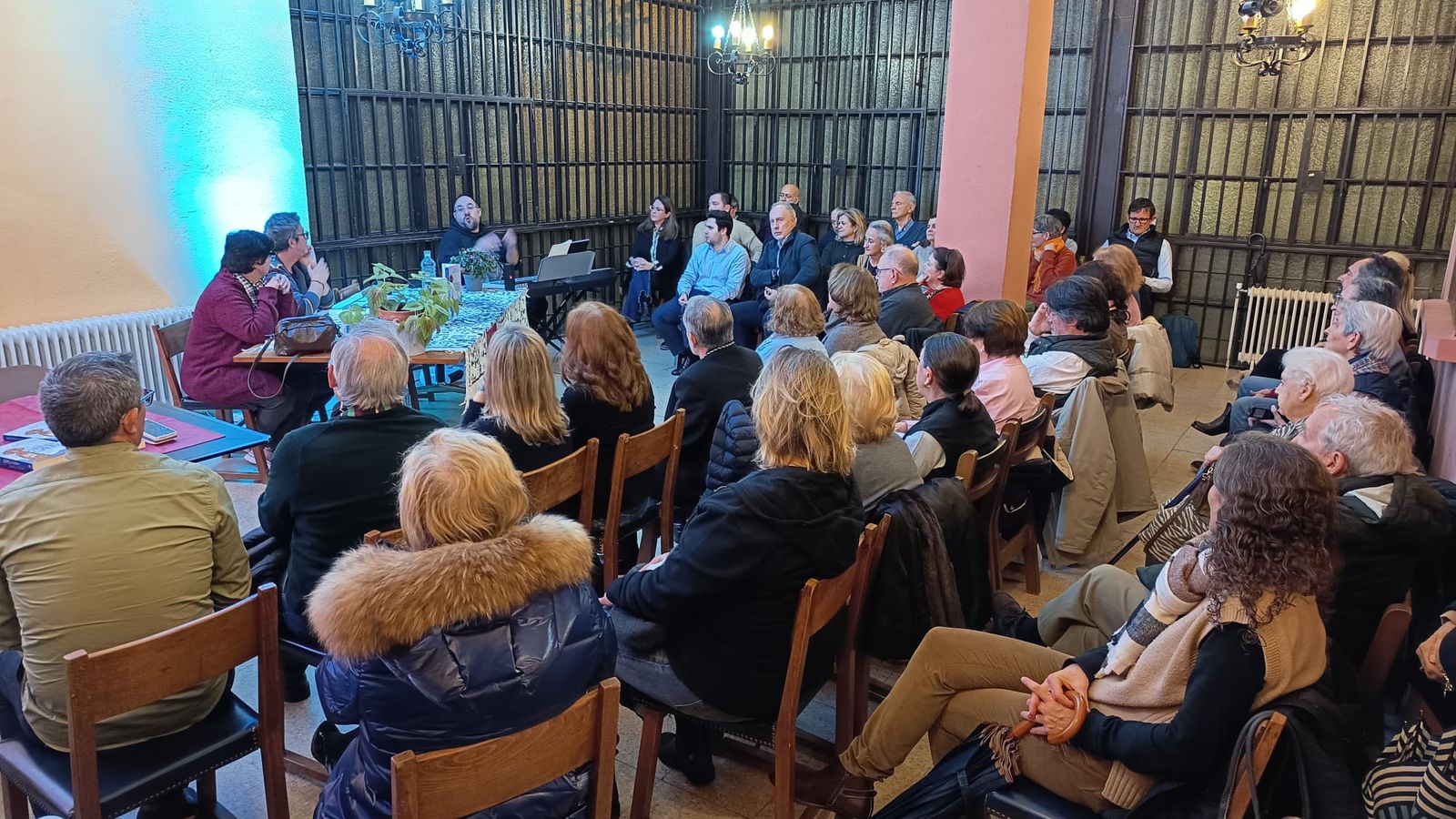 Presentación de El aprendiz de Gaudí en la parroquia de El Pilar