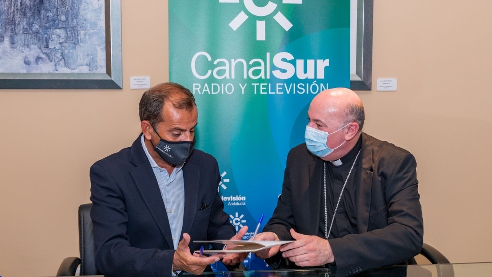 Canal Sur y los obispos lucharán juntos por "divulgar el sentimiento católico" en la televisión andaluza