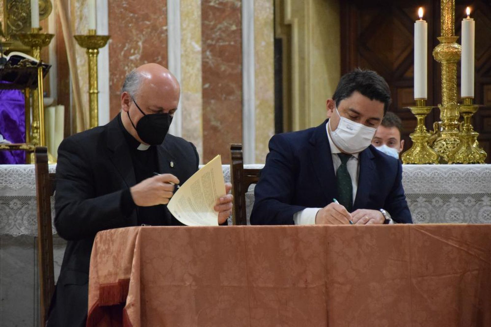 José Santiago Pons y José Manuel Pagán firman el acuerdo