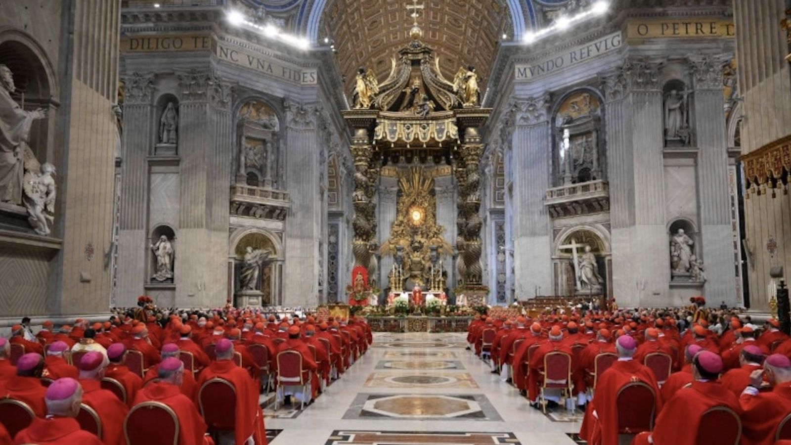 Misa de León XIV en san Pedro con los obispos y cardenales