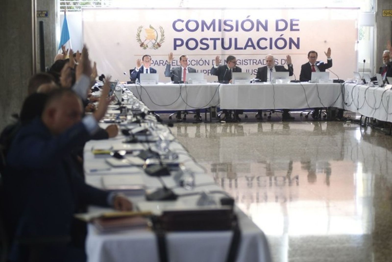 Su propósito era noble: incorporar criterios académicos y profesionales que permitieran seleccionar a los mejores candidatos.