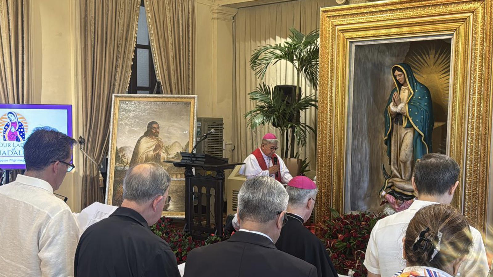Virgen de Guadalupe en el palacio del presidente filipino