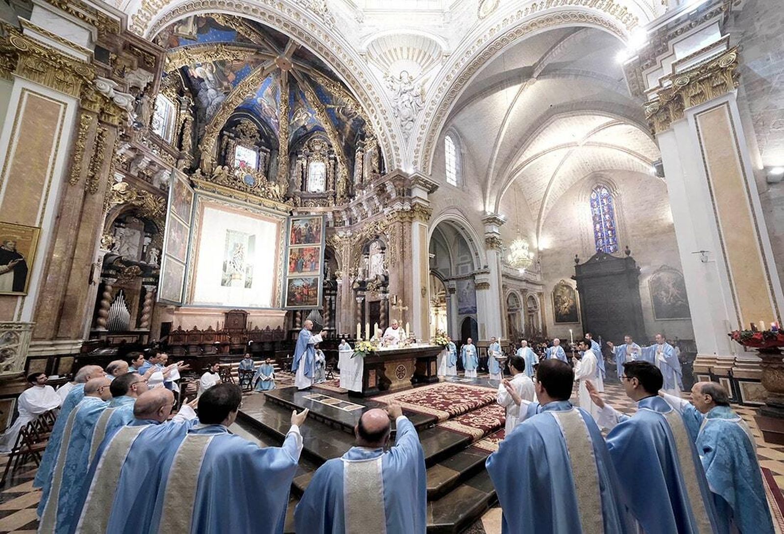 Cañizares pide a la Inmaculada que los políticos "no sucumban a la ideología de género, la más perniciosa"