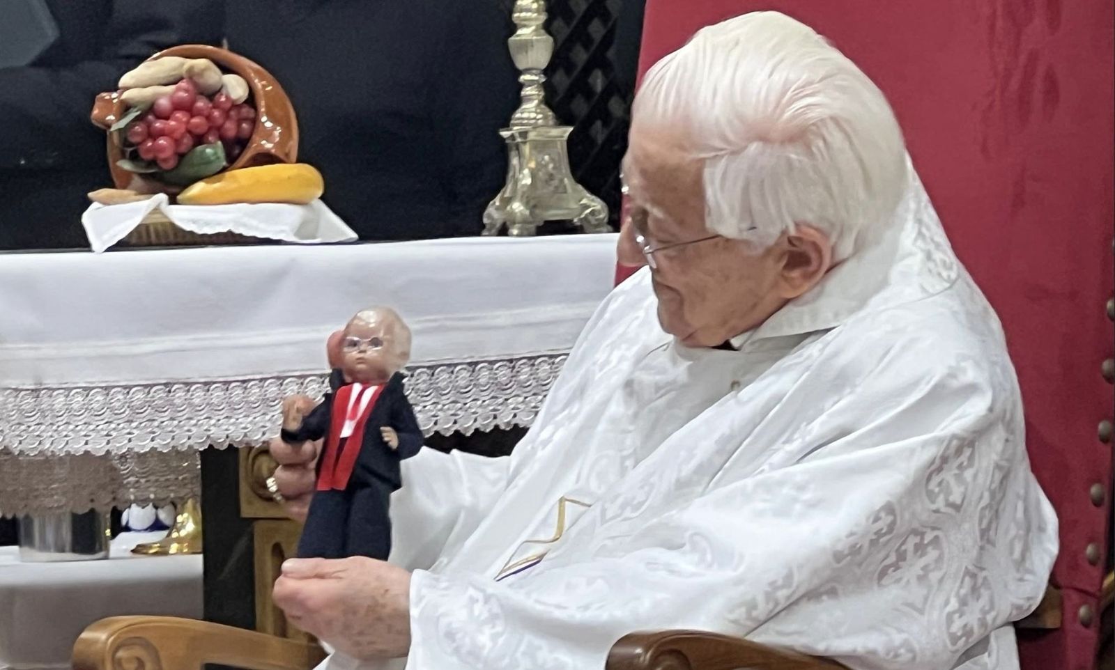 88 años del Padre Ángel, icono de la solidaridad