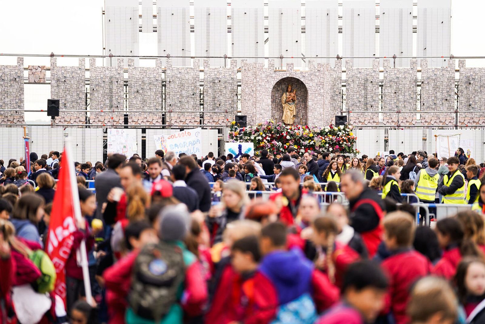 Ofrendas a la Virgen de la Almudena