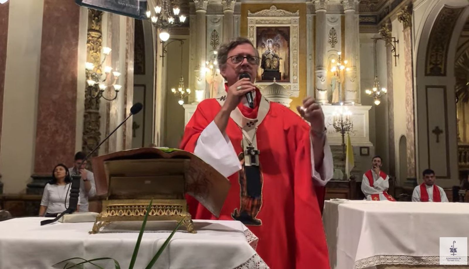 Monseñor García Cuerva en San Expedito