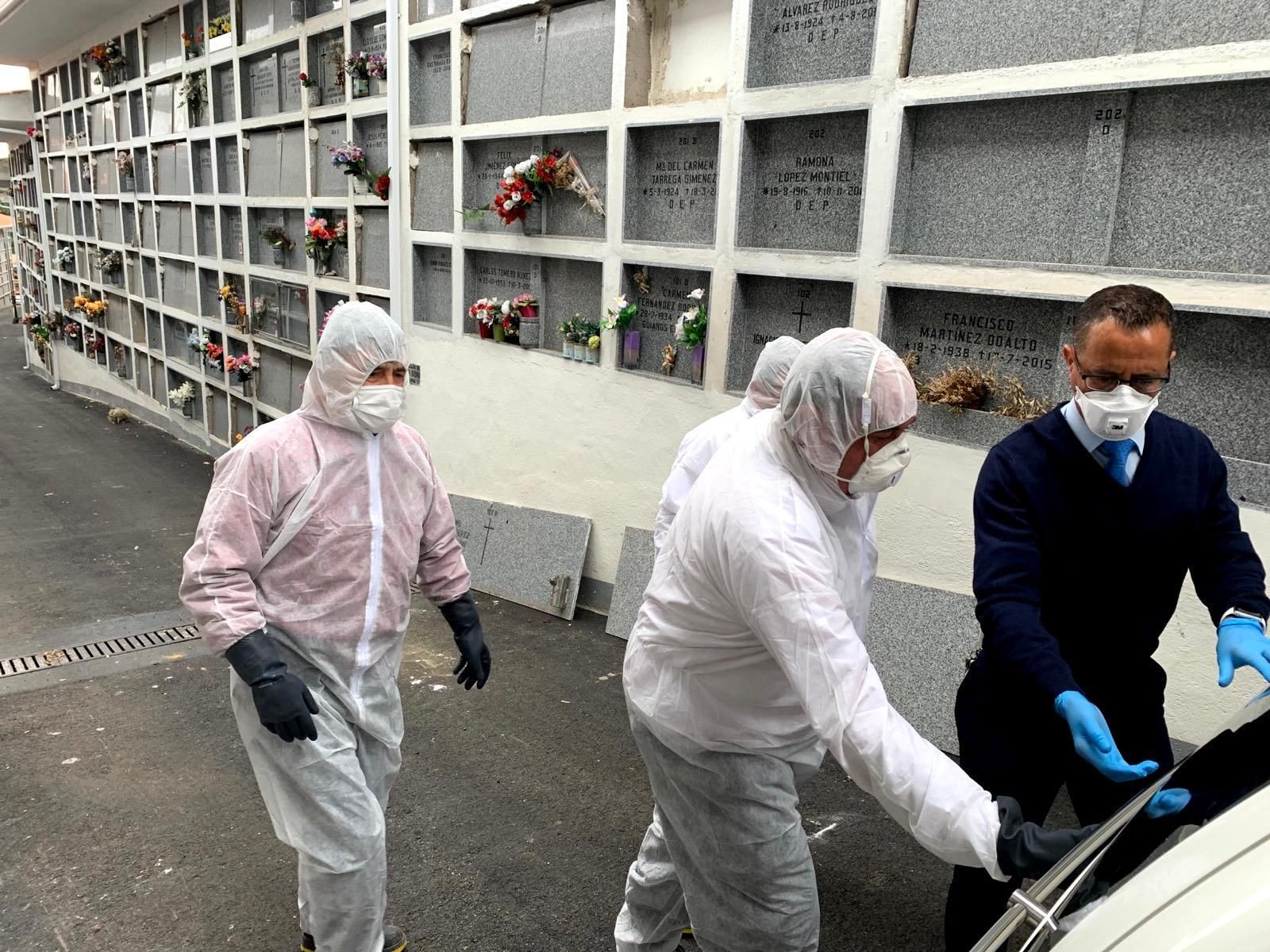 Enterramiento durante la pandemia y labor diaconal