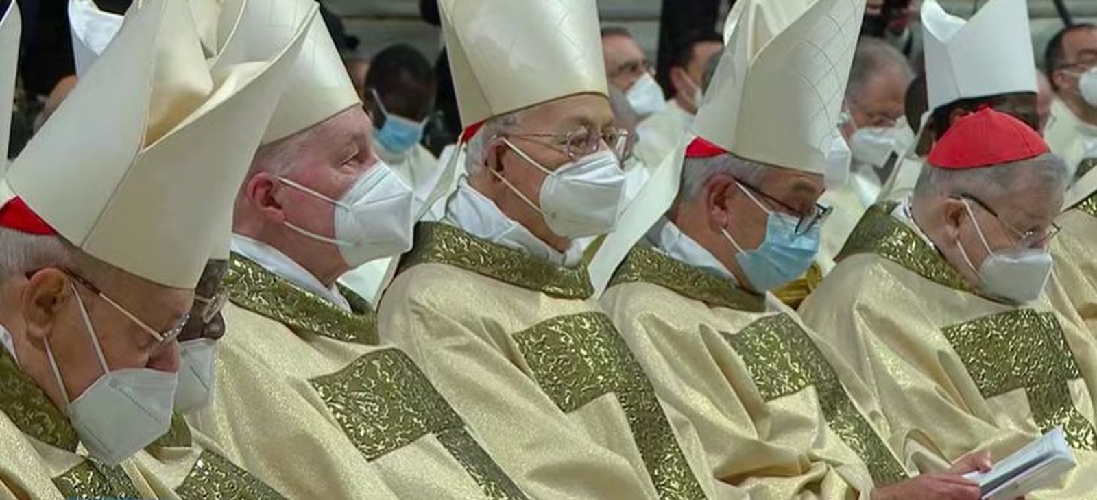 Cardenales, en la Misa Crismal