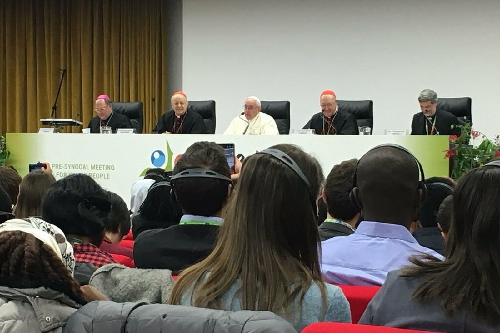 Presínodo y jóvenes